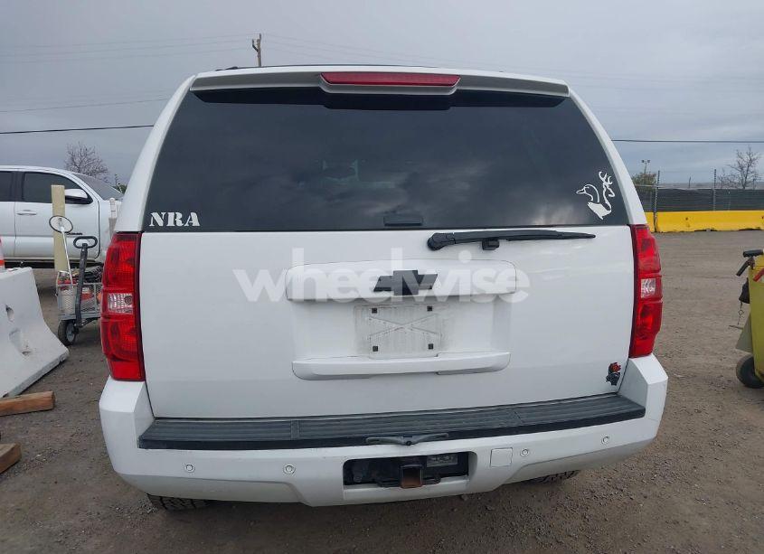 Photo 17 of 2013 Chevrolet Tahoe LT (VIN 1GNSKBE04DR323614)