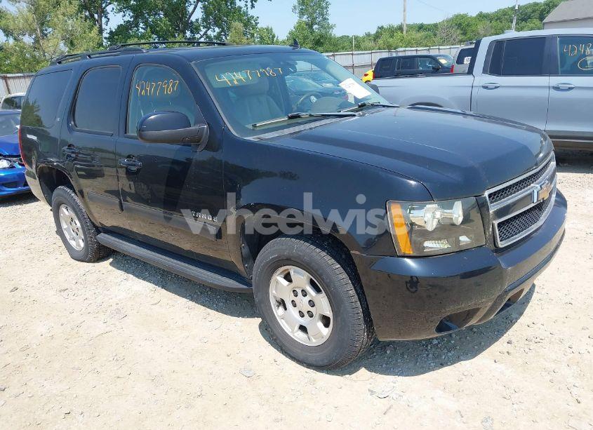2011 Chevrolet Tahoe LT (VIN 1GNSKBE05BR102875) main photo
