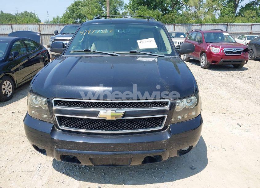 Photo 12 of 2011 Chevrolet Tahoe LT (VIN 1GNSKBE05BR102875)