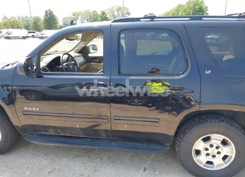 Photo 14 of 2011 Chevrolet Tahoe LT (VIN 1GNSKBE05BR102875)