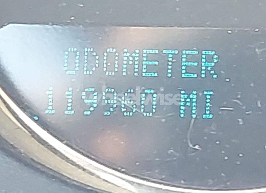 Photo 15 of 2011 Chevrolet Tahoe LT (VIN 1GNSKBE05BR102875)