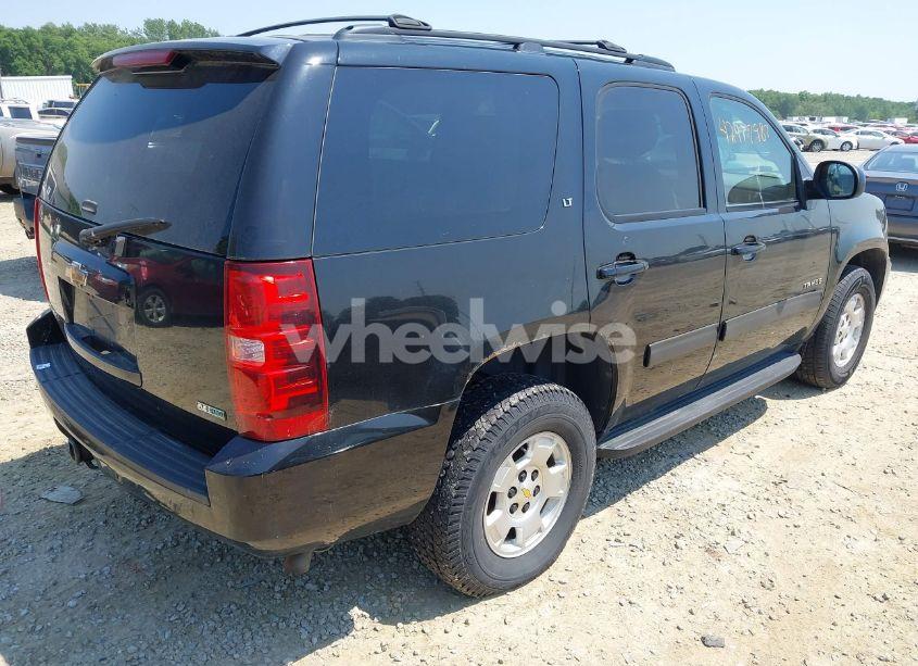 Photo 4 of 2011 Chevrolet Tahoe LT (VIN 1GNSKBE05BR102875)