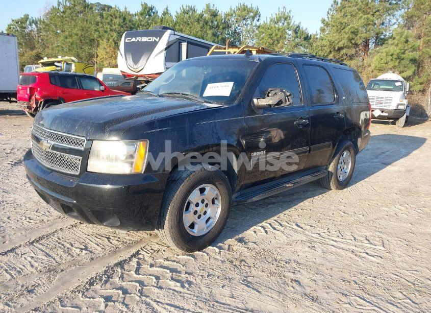 Photo 2 of 2011 Chevrolet Tahoe LT (VIN 1GNSKBE05BR188303)