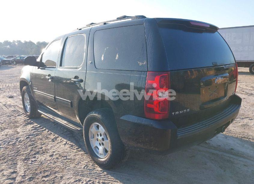 Photo 3 of 2011 Chevrolet Tahoe LT (VIN 1GNSKBE05BR188303)