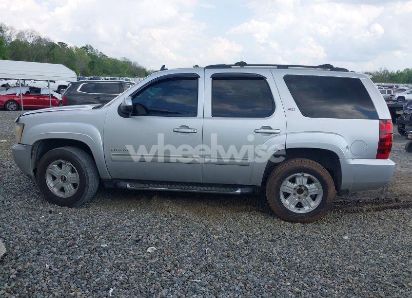 Photo 14 of 2011 Chevrolet Tahoe LT (VIN 1GNSKBE05BR221199)