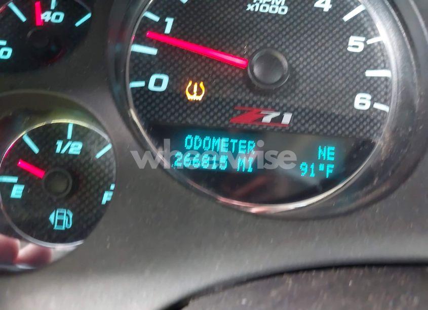 Photo 15 of 2011 Chevrolet Tahoe LT (VIN 1GNSKBE05BR221199)