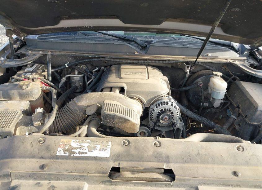 Photo 10 of 2011 Chevrolet Tahoe LT (VIN 1GNSKBE05BR278888)