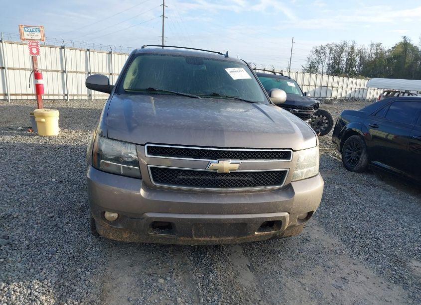 Photo 12 of 2011 Chevrolet Tahoe LT (VIN 1GNSKBE05BR278888)