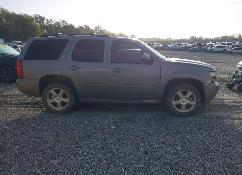 Photo 13 of 2011 Chevrolet Tahoe LT (VIN 1GNSKBE05BR278888)
