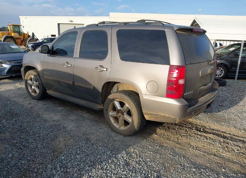 Photo 3 of 2011 Chevrolet Tahoe LT (VIN 1GNSKBE05BR278888)
