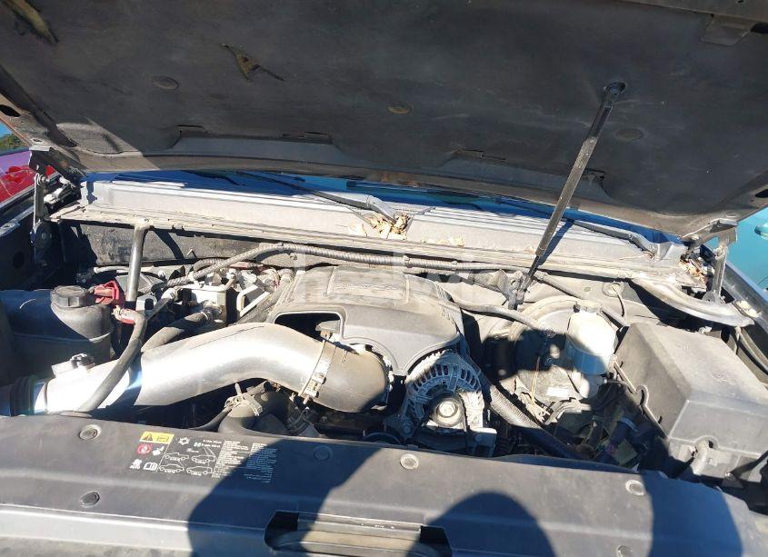 Photo 10 of 2011 Chevrolet Tahoe LT (VIN 1GNSKBE05BR335798)