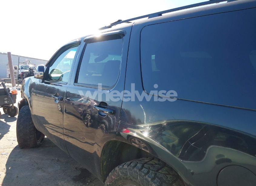 Photo 14 of 2011 Chevrolet Tahoe LT (VIN 1GNSKBE05BR335798)