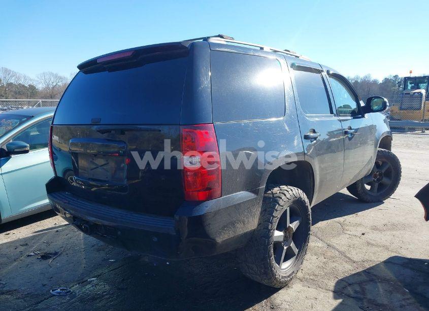 Photo 4 of 2011 Chevrolet Tahoe LT (VIN 1GNSKBE05BR335798)