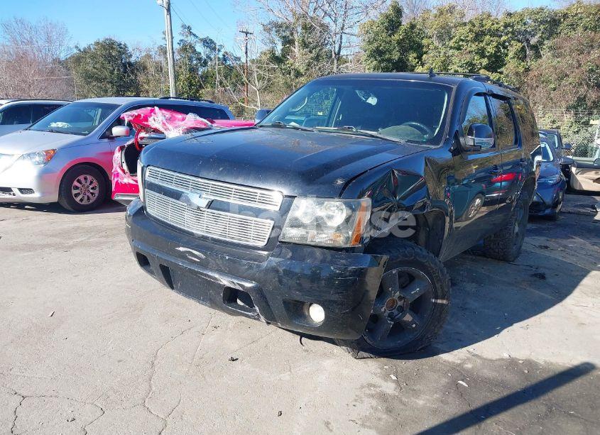 Photo 6 of 2011 Chevrolet Tahoe LT (VIN 1GNSKBE05BR335798)