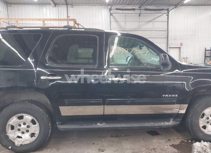 Photo 13 of 2013 Chevrolet Tahoe LT (VIN 1GNSKBE05DR128783)