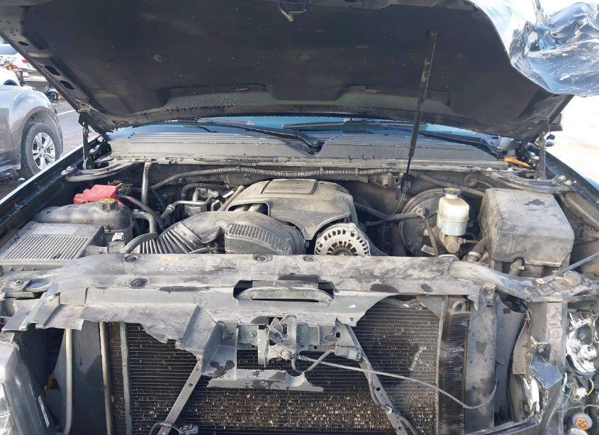 Photo 10 of 2013 Chevrolet Tahoe LT (VIN 1GNSKBE05DR234814)