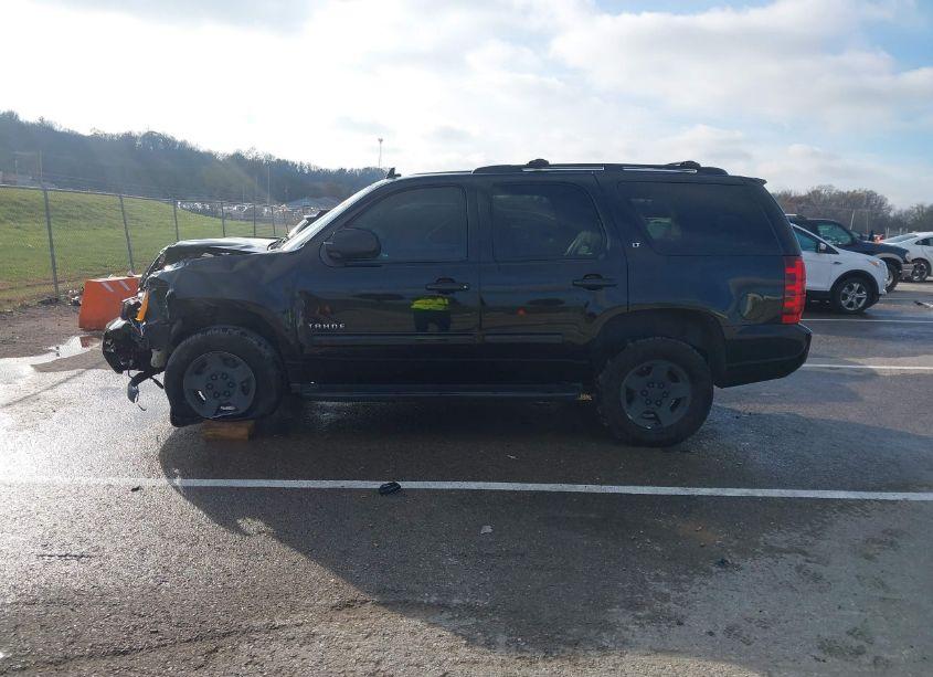 Photo 14 of 2013 Chevrolet Tahoe LT (VIN 1GNSKBE05DR234814)