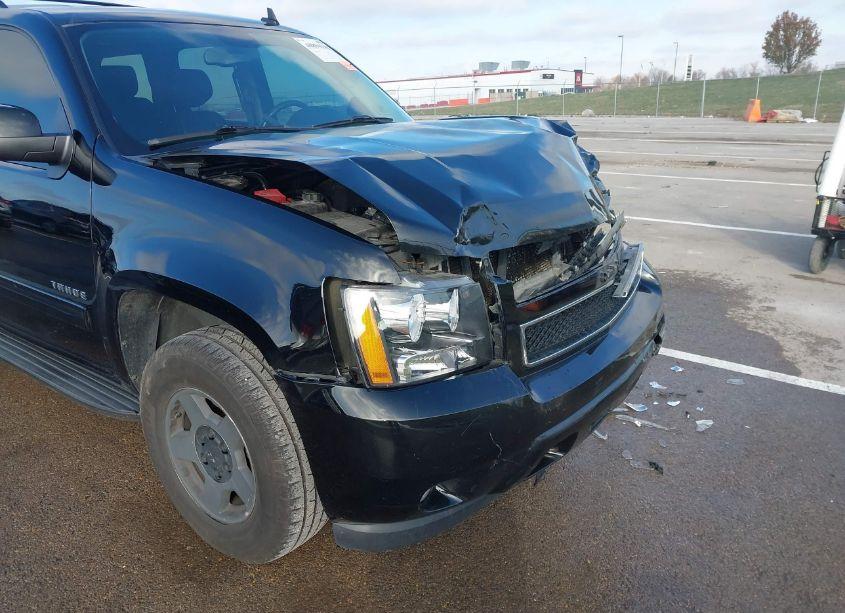 Photo 18 of 2013 Chevrolet Tahoe LT (VIN 1GNSKBE05DR234814)