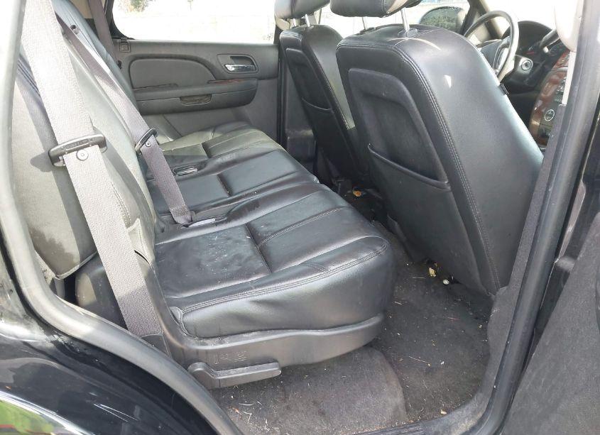 Photo 8 of 2013 Chevrolet Tahoe LT (VIN 1GNSKBE05DR234814)