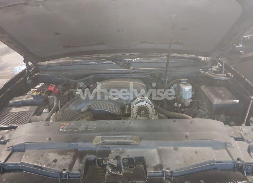 Photo 10 of 2013 Chevrolet Tahoe LT (VIN 1GNSKBE05DR334699)