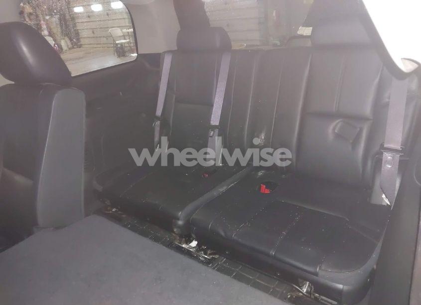 Photo 17 of 2013 Chevrolet Tahoe LT (VIN 1GNSKBE05DR334699)