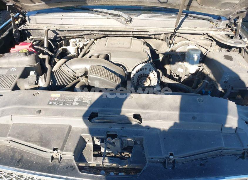 Photo 10 of 2014 Chevrolet Tahoe LT (VIN 1GNSKBE05ER210224)