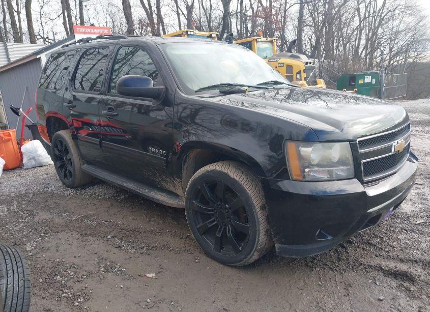 2011 Chevrolet Tahoe LT (VIN 1GNSKBE06BR214276) main photo