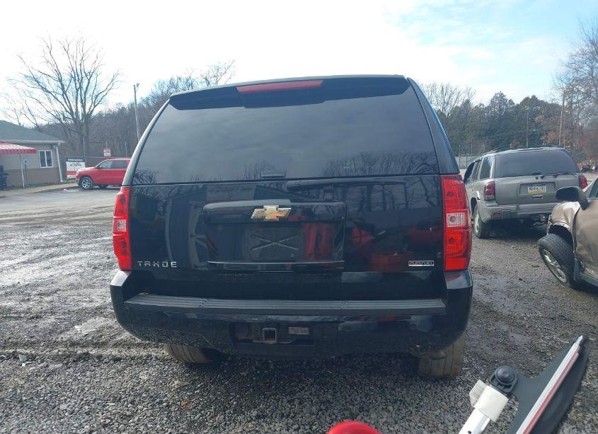 Photo 16 of 2011 Chevrolet Tahoe LT (VIN 1GNSKBE06BR214276)