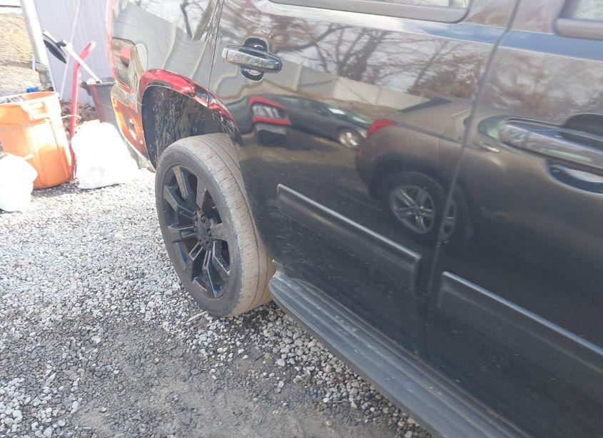 Photo 19 of 2011 Chevrolet Tahoe LT (VIN 1GNSKBE06BR214276)