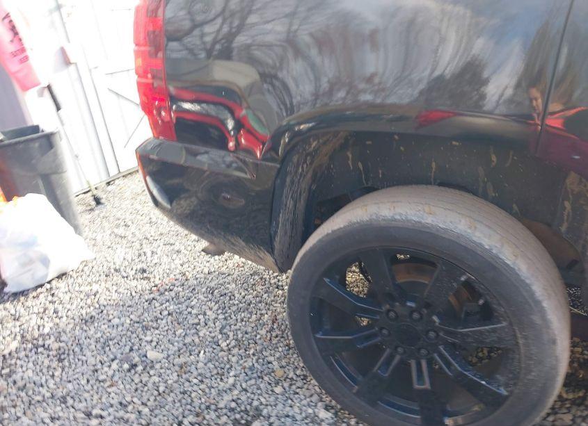 Photo 20 of 2011 Chevrolet Tahoe LT (VIN 1GNSKBE06BR214276)