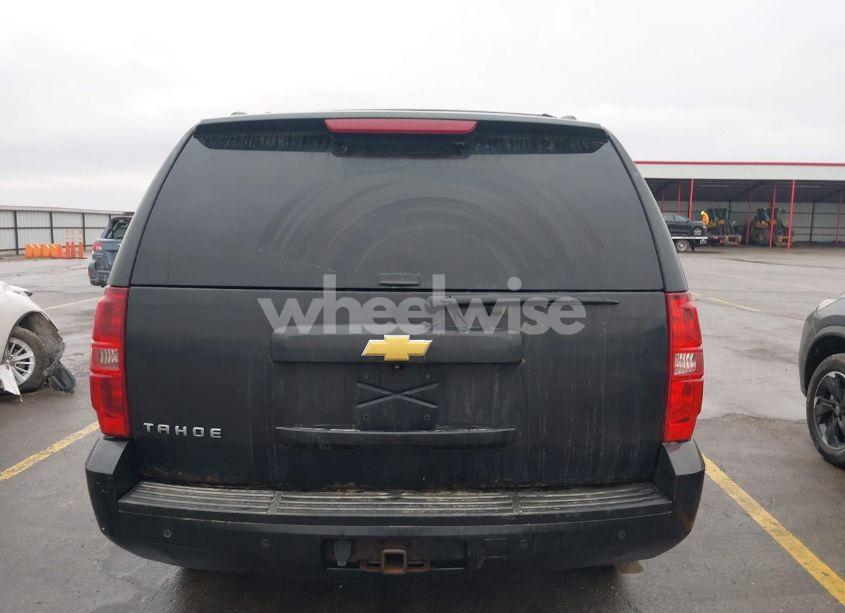 Photo 16 of 2011 Chevrolet Tahoe LT (VIN 1GNSKBE06BR245382)