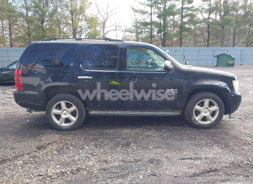 Photo 13 of 2011 Chevrolet Tahoe LT (VIN 1GNSKBE06BR264451)