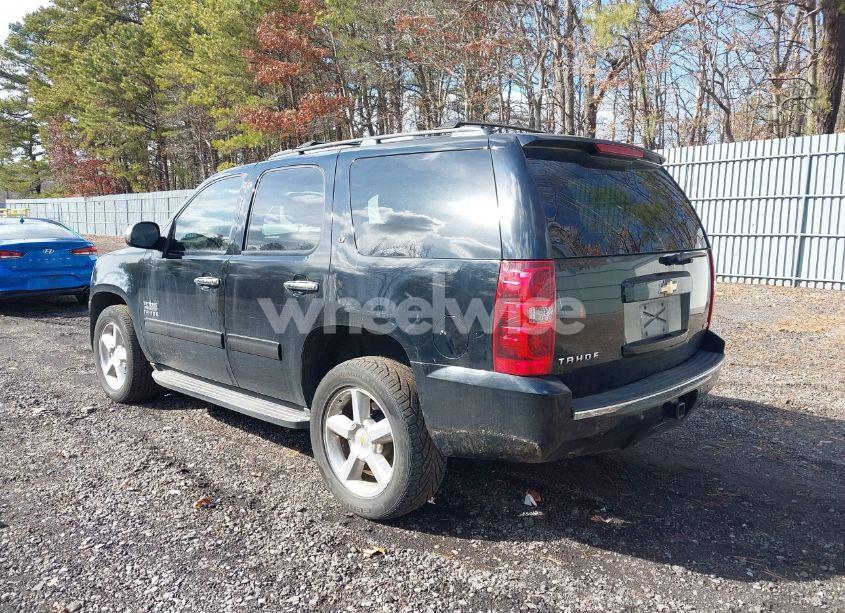 Photo 3 of 2011 Chevrolet Tahoe LT (VIN 1GNSKBE06BR264451)