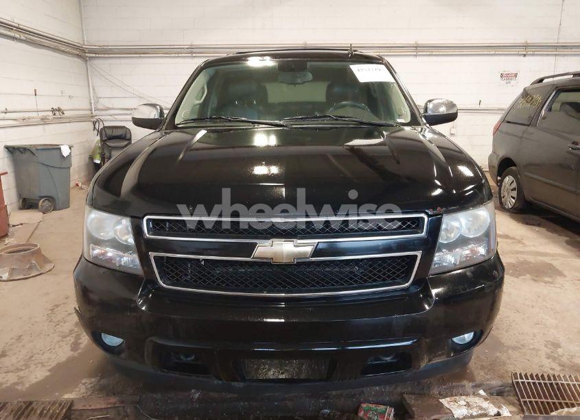 Photo 12 of 2011 Chevrolet Tahoe LT (VIN 1GNSKBE06BR303636)