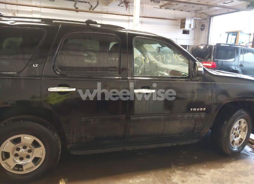 Photo 13 of 2011 Chevrolet Tahoe LT (VIN 1GNSKBE06BR303636)