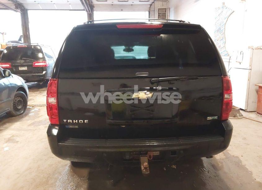 Photo 16 of 2011 Chevrolet Tahoe LT (VIN 1GNSKBE06BR303636)