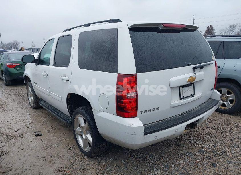 Photo 3 of 2012 Chevrolet Tahoe LT (VIN 1GNSKBE06CR123574)