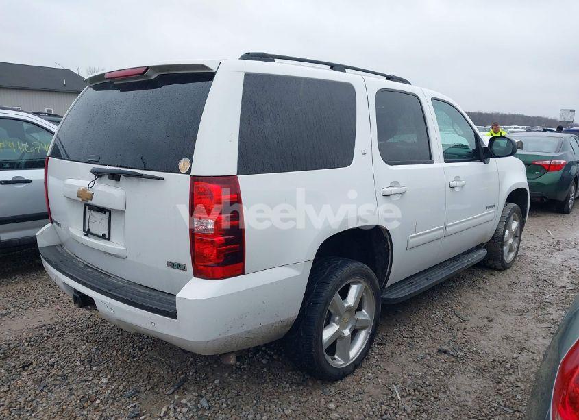 Photo 4 of 2012 Chevrolet Tahoe LT (VIN 1GNSKBE06CR123574)