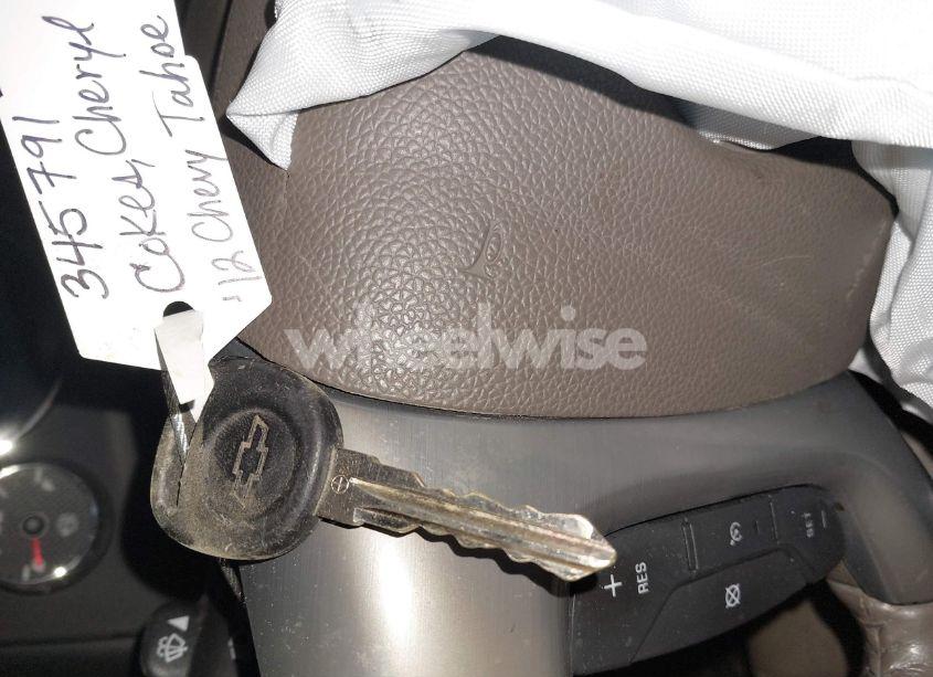 Photo 11 of 2012 Chevrolet Tahoe LT (VIN 1GNSKBE06CR160530)