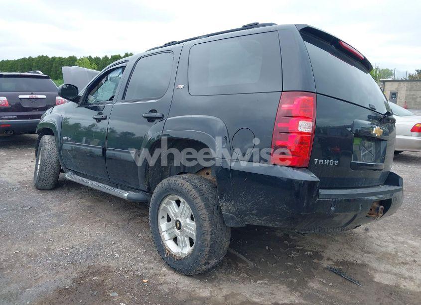 Photo 3 of 2012 Chevrolet Tahoe LT (VIN 1GNSKBE06CR202713)