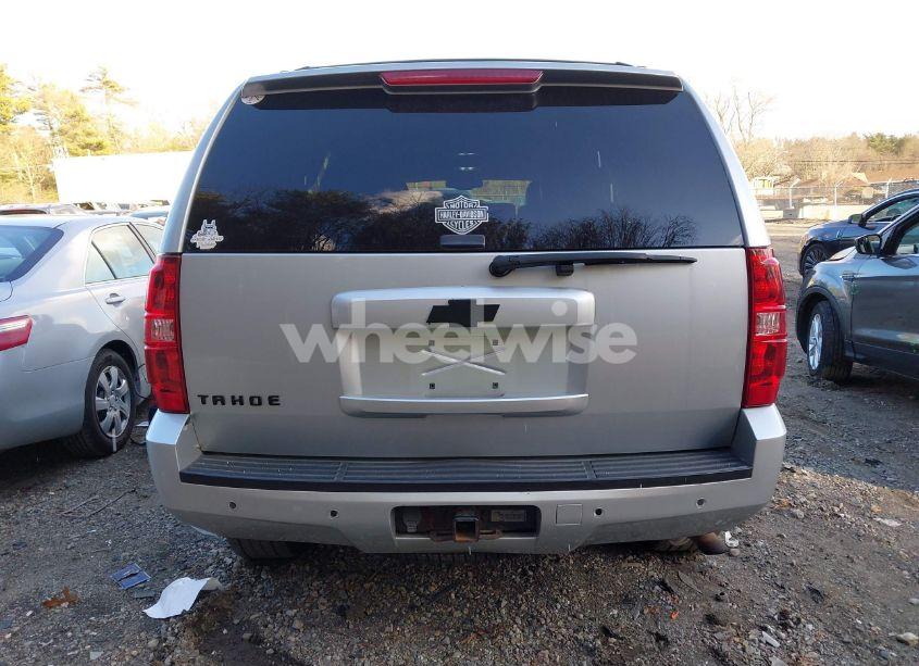 Photo 16 of 2012 Chevrolet Tahoe LT (VIN 1GNSKBE06CR212349)