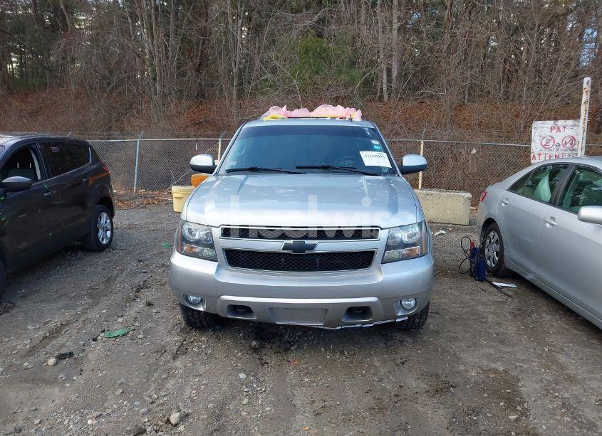 Photo 6 of 2012 Chevrolet Tahoe LT (VIN 1GNSKBE06CR212349)