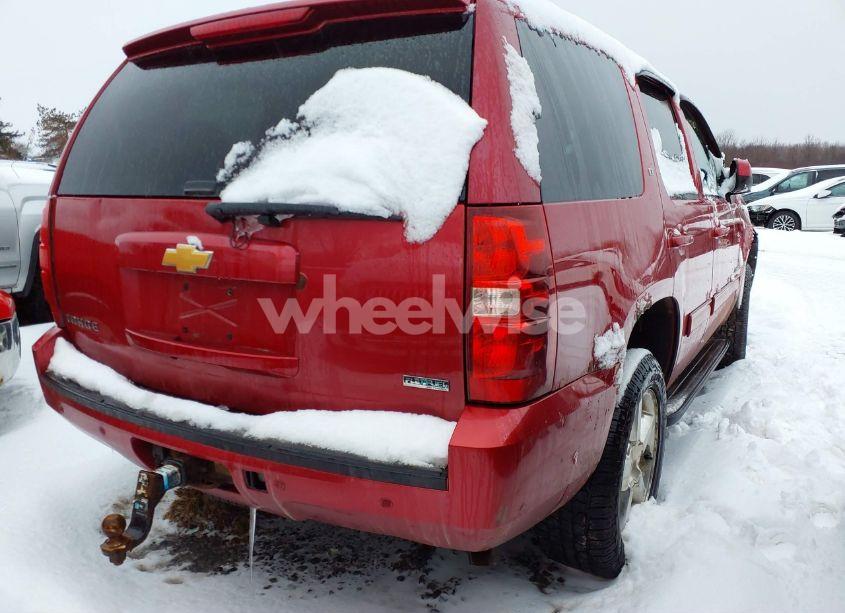 Photo 4 of 2012 Chevrolet Tahoe LT (VIN 1GNSKBE06CR252270)