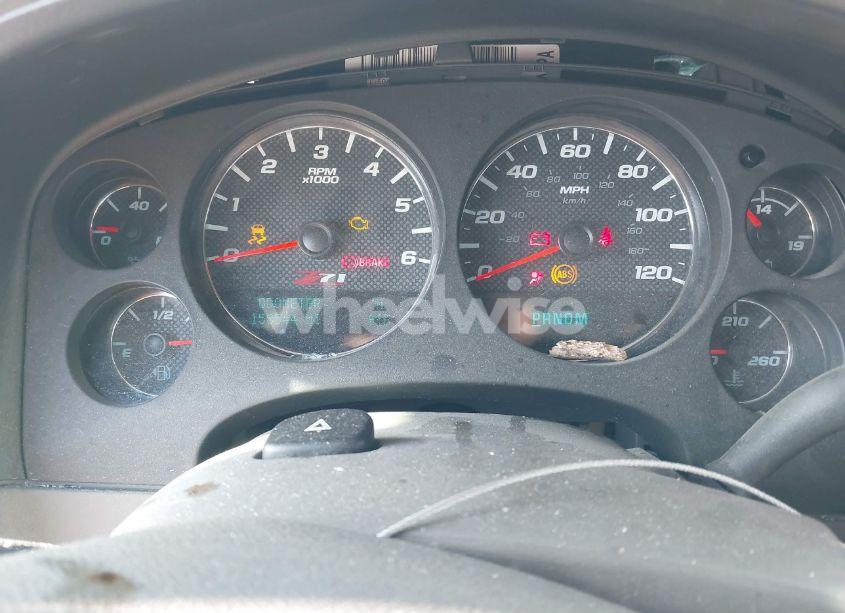 Photo 7 of 2012 Chevrolet Tahoe LT (VIN 1GNSKBE06CR262782)