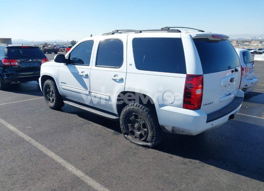 Photo 3 of 2012 Chevrolet Tahoe LT (VIN 1GNSKBE06CR299900)