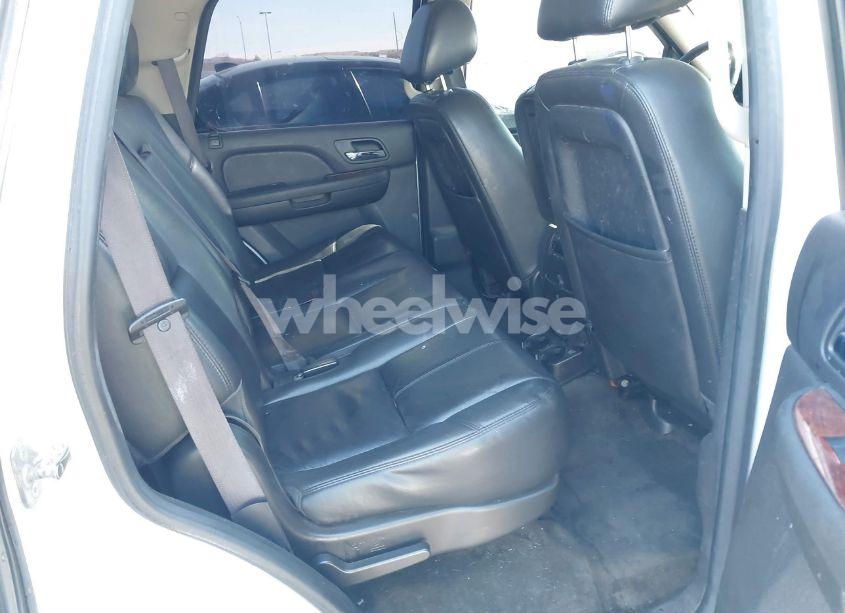 Photo 8 of 2012 Chevrolet Tahoe LT (VIN 1GNSKBE06CR299900)