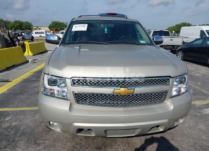 Photo 6 of 2013 Chevrolet Tahoe LT (VIN 1GNSKBE06DR127366)