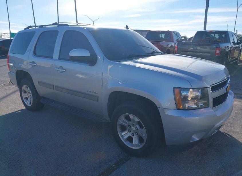 2013 Chevrolet Tahoe LT (VIN 1GNSKBE06DR248608) main photo