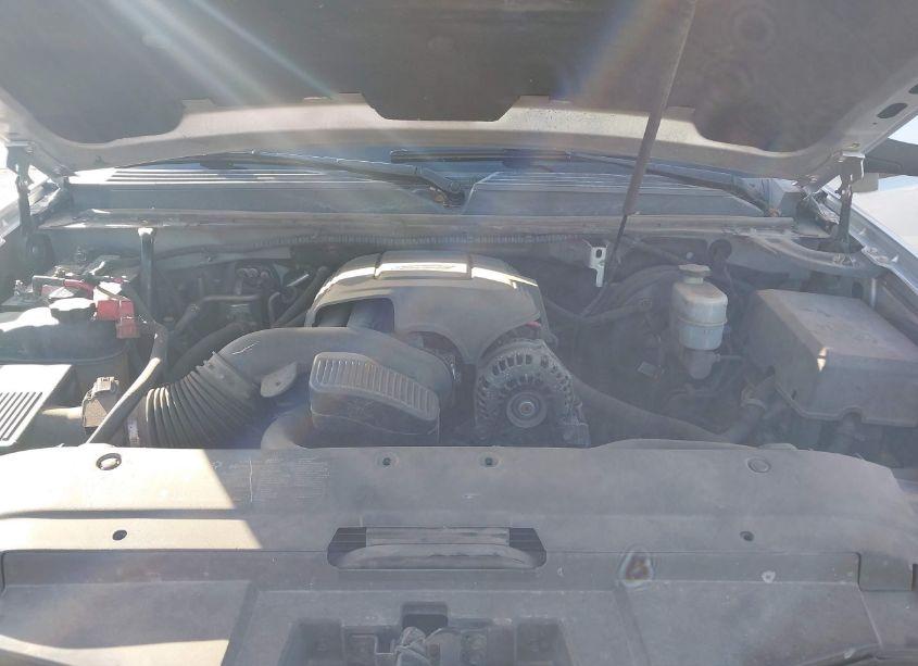 Photo 10 of 2013 Chevrolet Tahoe LT (VIN 1GNSKBE06DR248608)