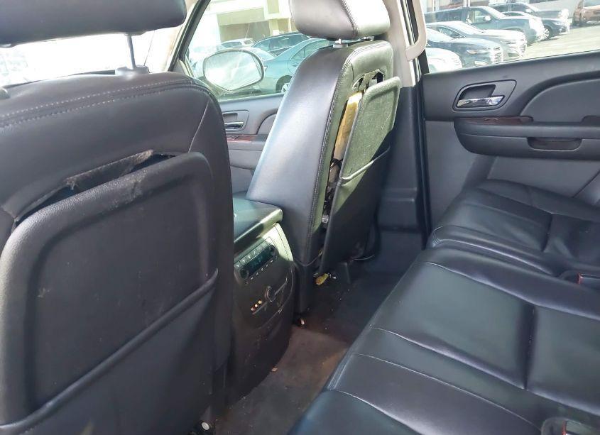 Photo 19 of 2013 Chevrolet Tahoe LT (VIN 1GNSKBE06DR248608)